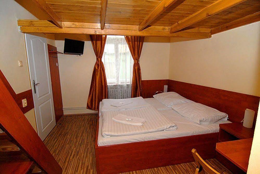 Akat 3* Praha