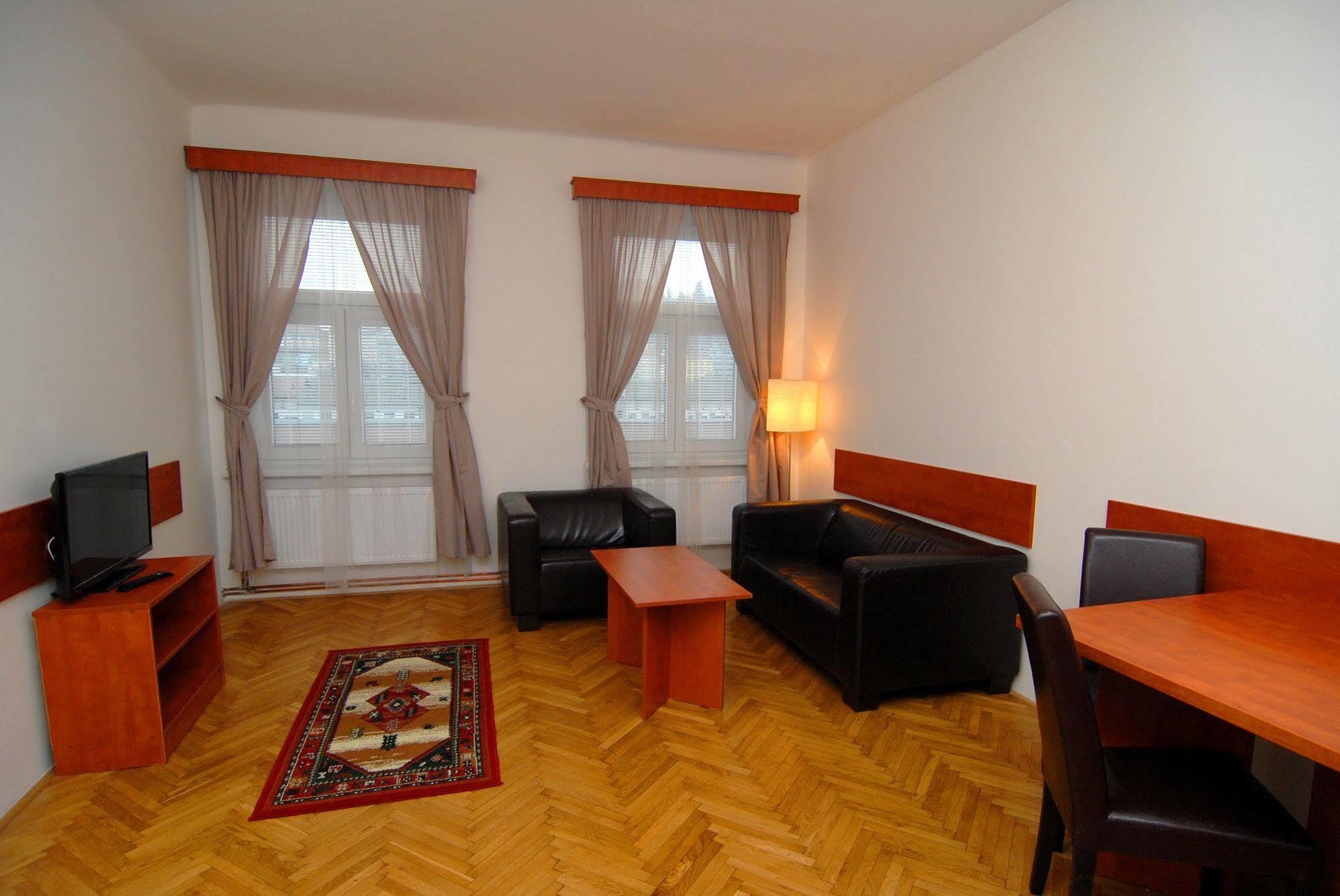 Akat 3* Praha